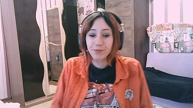 Snapshot of AmandaGimenez chatting on December 1, 11:04 am AmandaGimenez online show from December 1, 11:04 am