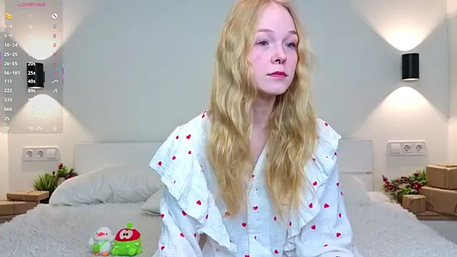 GhisllaineWestler online show from February 6, 4:06 am