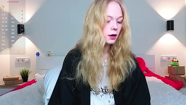 GhisllaineWestler online show from February 15, 4:42 am