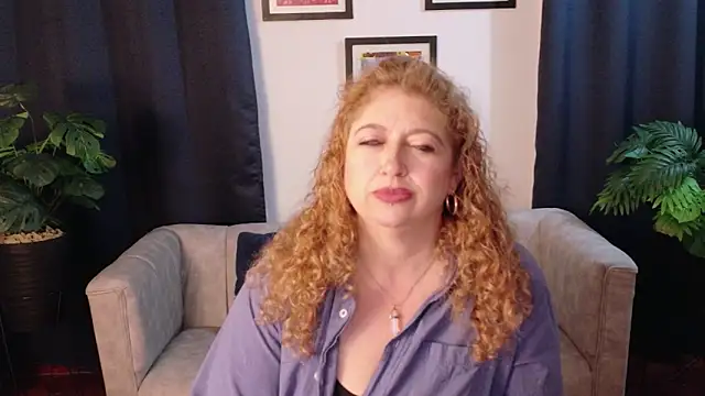 MilfArlet online show from February 17, 1:40 pm