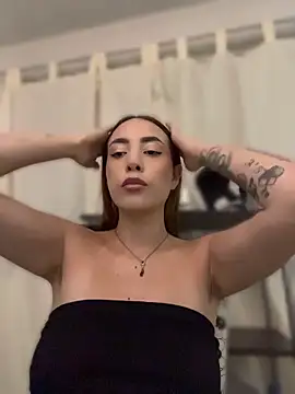 Snapshot of karla_Goddess chatting on June 11, 1:27 am karla Goddess online show from June 11, 1:27 am