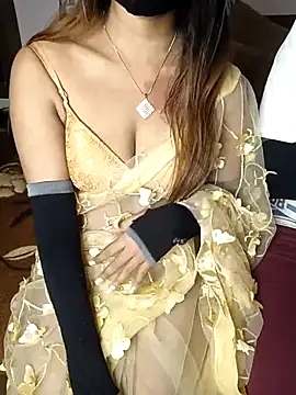 Snapshot of aishas_world chatting on January 19, 11:03 am aishas world online show from January 19, 11:03 am