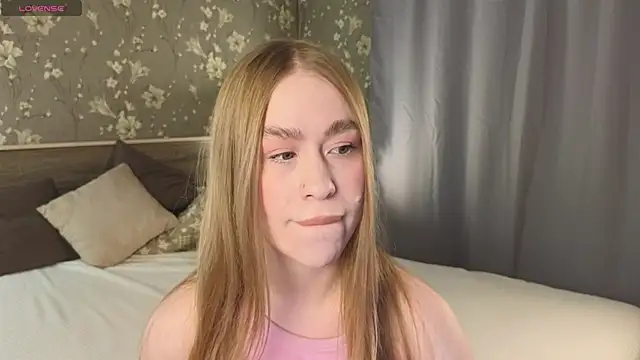 Lolly Kittyy online show from December 1, 1:05 pm