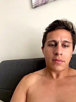 Snapshot of Emanueldickarg chatting on December 1, 6:46 pm Emanueldickarg online show from December 1, 6:46 pm