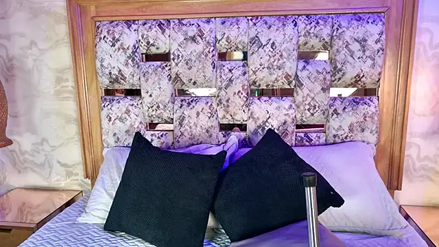 emily dempsey online show from February 17, 7:09 pm