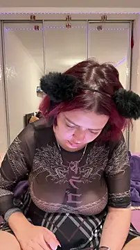 MurrbyAliceMoore online show from December 20, 5:14 am