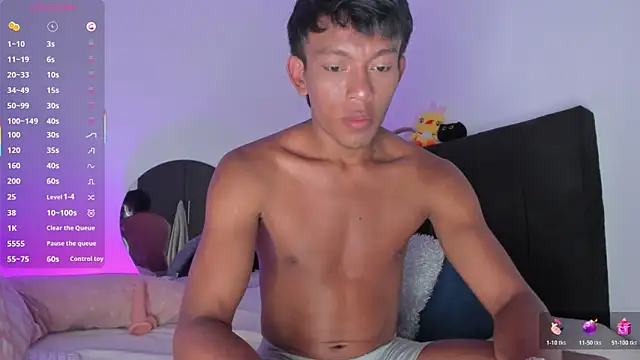 santinaughty online show from March 17, 2:16 am