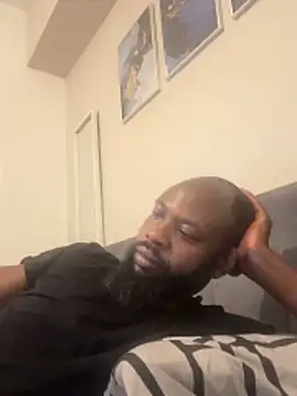 Snapshot of smartfuck777 chatting on February 3, 8:08 am smartfuck777 online show from February 3, 8:08 am