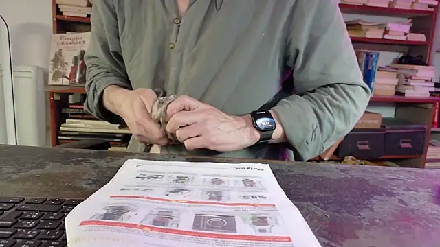 Snapshot of diogene11 chatting on November 30, 10:19 am diogene11 online show from November 30, 10:19 am