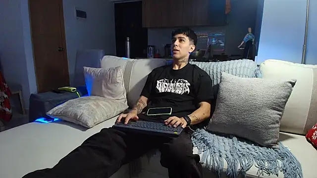 liorvante online show from January 12, 1:11 am