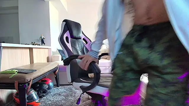 Snapshot of liorvante chatting on February 9, 9:30 pm liorvante online show from February 9, 9:30 pm