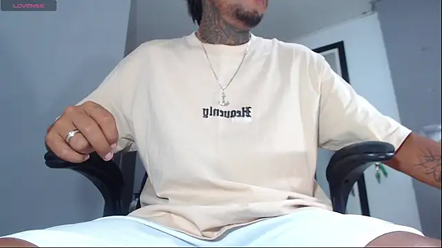 BASTIAN NICOLAS  online show from April 29, 8:04 pm