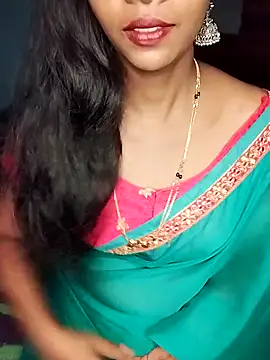 Snapshot of kannada_siri123 chatting on May 8, 6:24 pm kannada siri123 online show from May 8, 6:24 pm