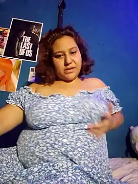 Snapshot of Kittysweet2001 chatting on January 18, 5:22 am Kittysweet2001 online show from January 18, 5:22 am