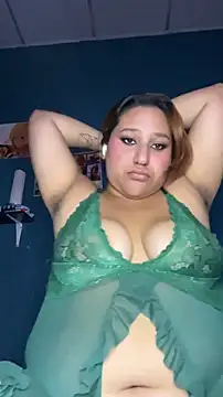 Kittysweet2001 online show from April 16, 1:50 am