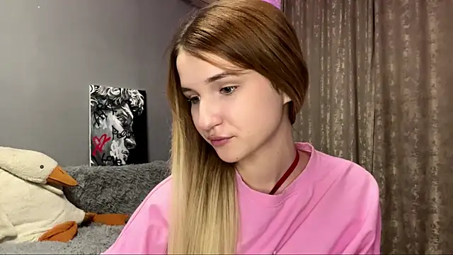 VikkiWittel online show from December 2, 5:41 pm