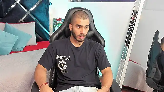 Franco banderas online show from December 19, 5:20 pm