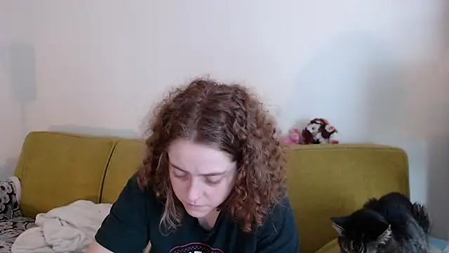 Snapshot of DeliaBlew chatting on May 24, 12:32 pm DeliaBlew online show from May 24, 12:32 pm
