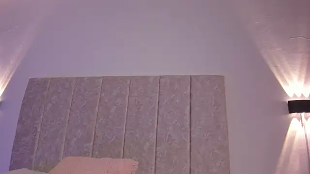 Scarlett Lee1 online show from April 13, 8:03 pm