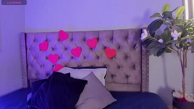 Mylarossi online show from February 13, 3:30 pm