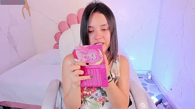 Snapshot of Cherrybombs_ chatting on February 21, 1:23 pm Cherrybombs online show from February 21, 1:23 pm