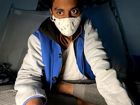 hunterboy2001 online show from December 3, 9:29 am