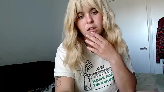 WattledFourth online show from January 10, 8:54 pm