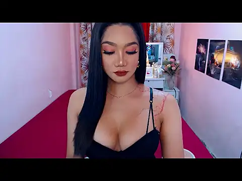 UrScreenGoddess online show from April 22, 11:39 pm