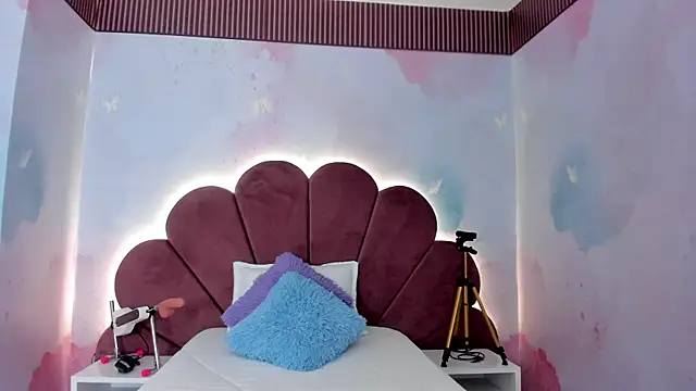 carohornyy online show from December 1, 11:37 am