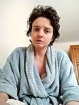 Snapshot of Amy01112 chatting on June 11, 1:20 pm Amy01112 online show from June 11, 1:20 pm