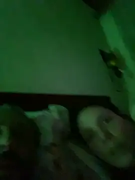 Snapshot of Petebulimia chatting on February 4, 5:02 am Petebulimia online show from February 4, 5:02 am