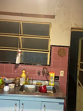 Snapshot of Petebulimia chatting on February 6, 11:52 pm Petebulimia online show from February 6, 11:52 pm