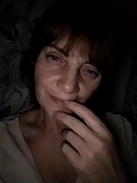 MichelleLove48 online show from December 14, 7:51 pm