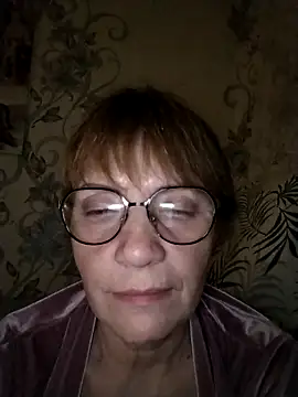 Snapshot of MichelleLove48 chatting on March 25, 8:15 pm MichelleLove48 online show from March 25, 8:15 pm
