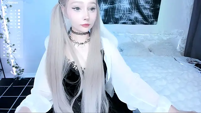 lyric4 online show from May 1, 2:27 am