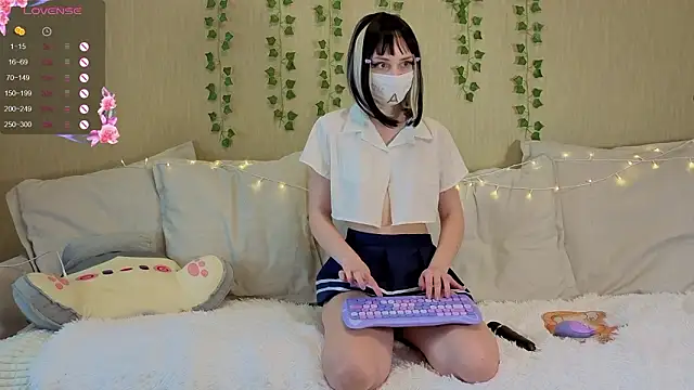 LunaNyan online show from February 13, 8:21 am