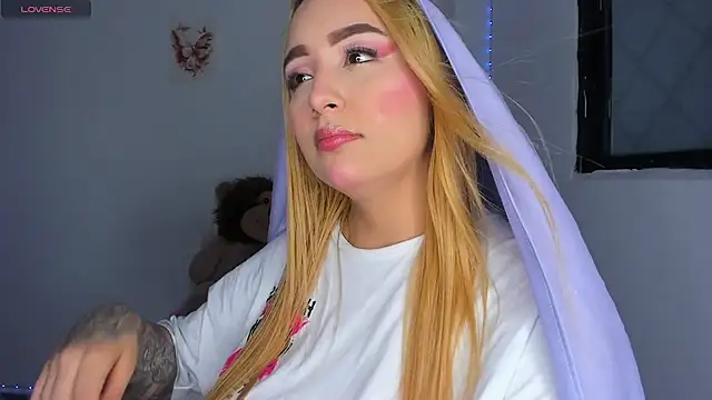 Jazmin kithana online show from January 9, 9:16 pm