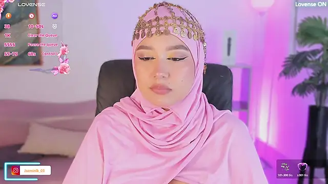 Snapshot of Jazmin_kithana chatting on May 26, 11:23 pm Jazmin kithana online show from May 26, 11:23 pm