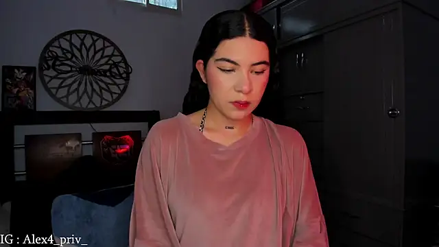 Snapshot of babycherry19 chatting on December 21, 8:16 pm babycherry19 online show from December 21, 8:16 pm