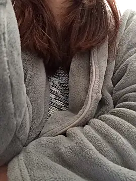 gatitachula93 online show from April 14, 11:49 am