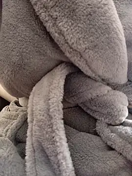 gatitachula93 online show from April 16, 1:56 pm