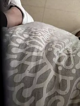 TRESBONNEBITE online show from March 23, 3:27 pm