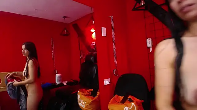 painwithoutpity online show from December 4, 12:14 pm