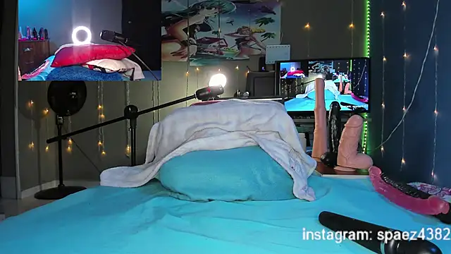 Shadia Squirt online show from February 27, 2:10 am