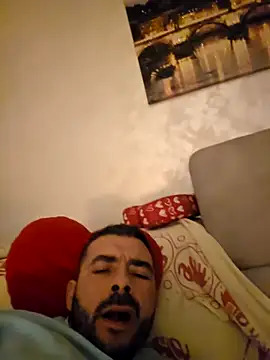 Snapshot of Cicciolino_23 chatting on December 3, 3:03 am Cicciolino 23 online show from December 3, 3:03 am