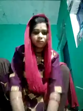 Big hot44 online show from December 18, 1:00 am