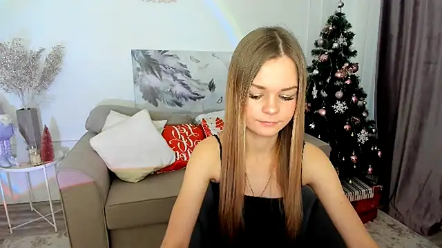 MidnighteAura online show from January 8, 11:45 am