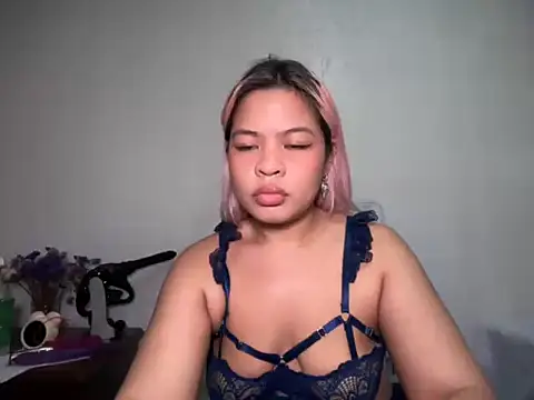 Snapshot of Tina_Slick chatting on May 11, 2:56 pm Tina Slick online show from May 11, 2:56 pm