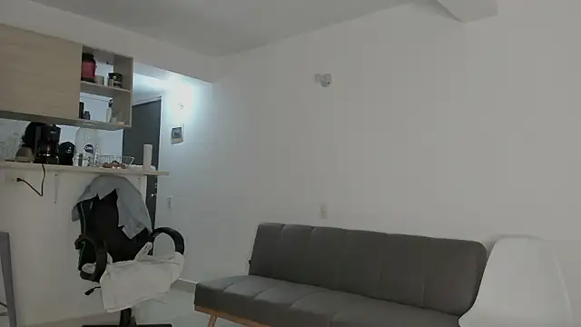 Snapshot of IrisFit chatting on February 8, 1:03 pm IrisFit online show from February 8, 1:03 pm