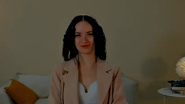 LeonilaNed online show from December 2, 7:36 am